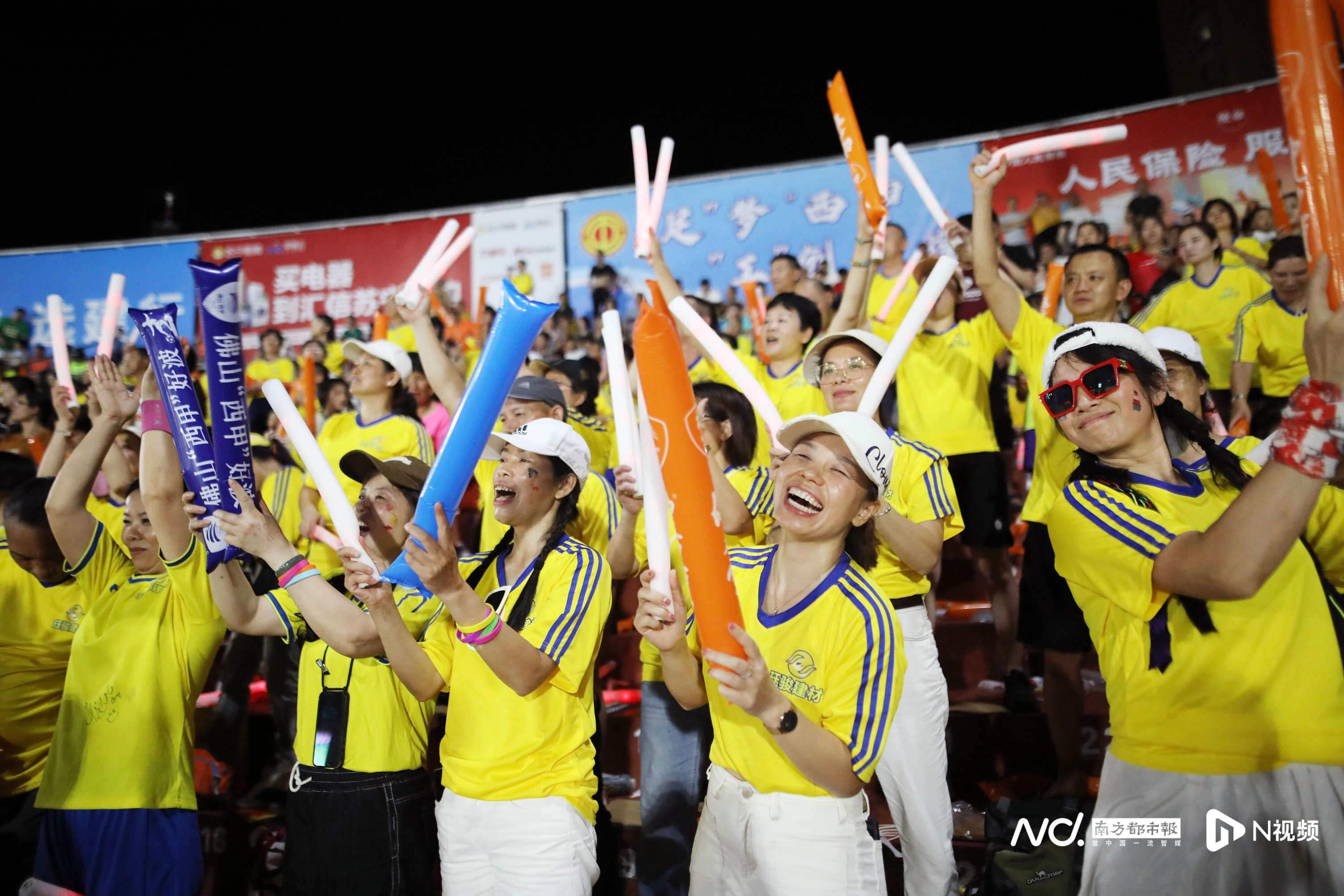 万博体育官网-西甲足球队